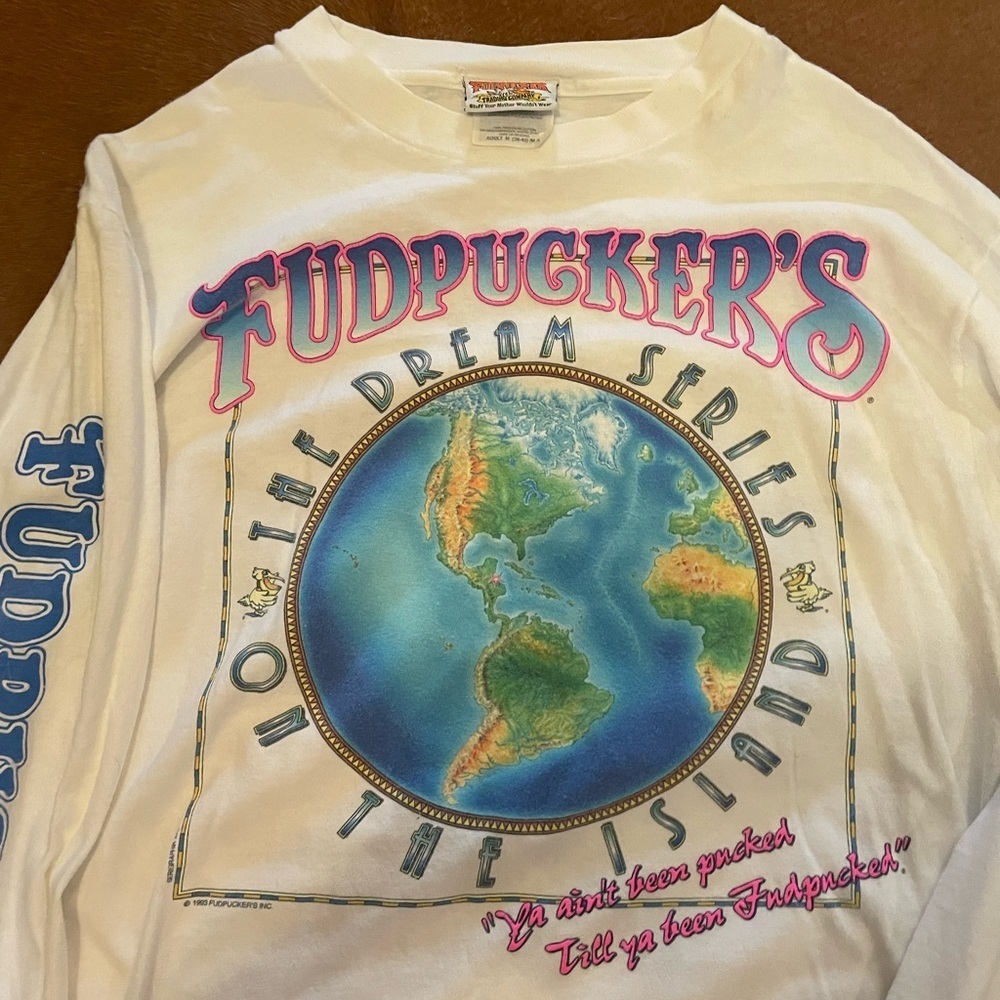 Fudpuckers on the island 1993 cotton white graphic globe tee with beach scape - Picture 5 of 7